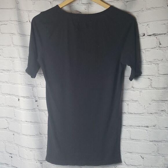 American Eagle Outfitters  - Picture 4 of 4